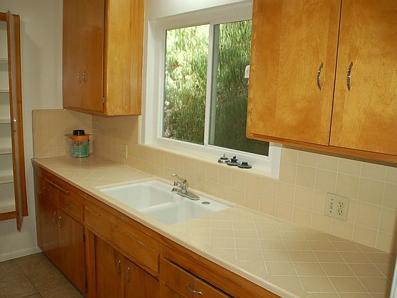 4th image of 719 W Camino Real Ave #D
