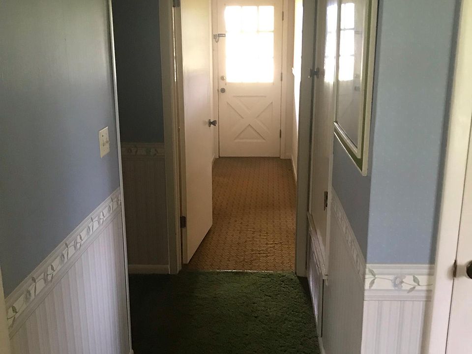 1st image of 796 SE Feagle Ave