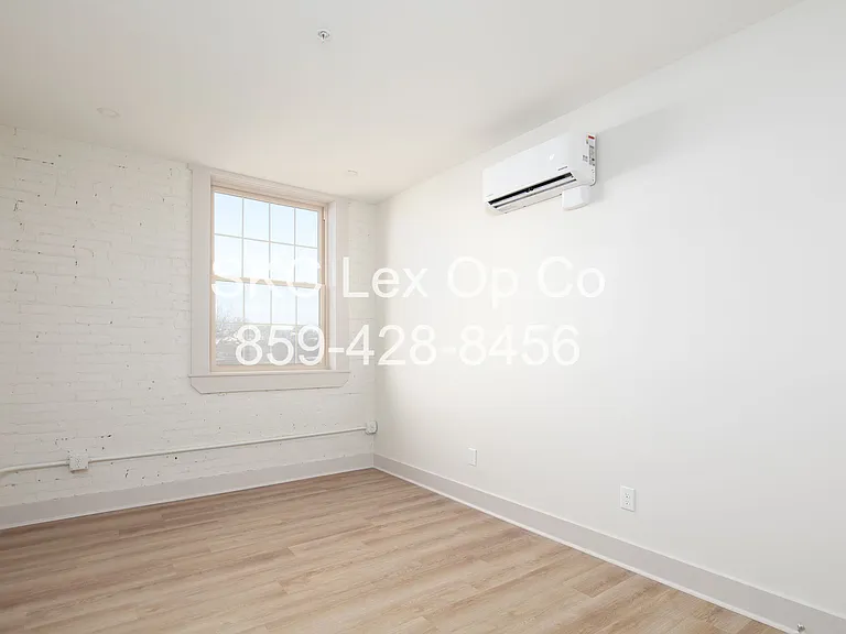 139 N Main St #A — Photo 13