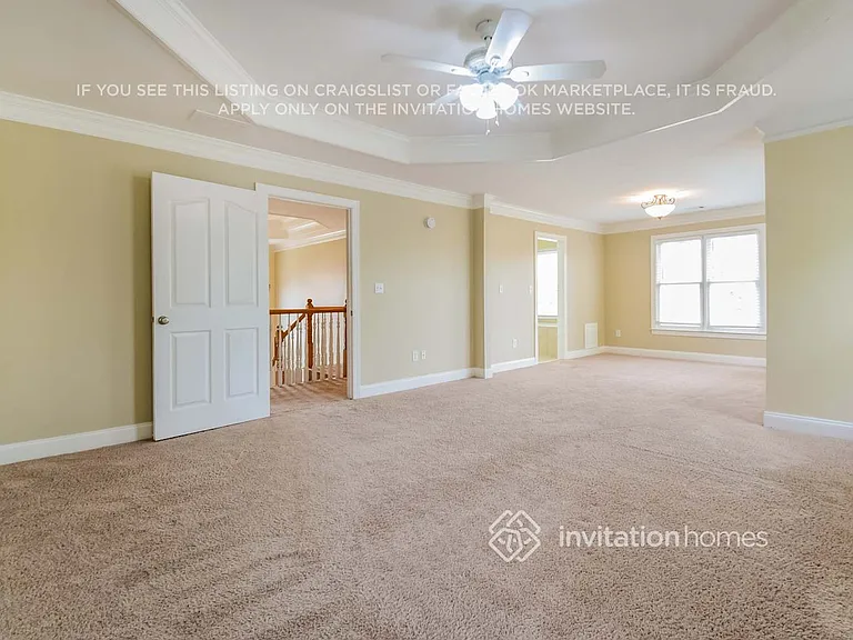 660 Brittany Manor Ln — Photo 11