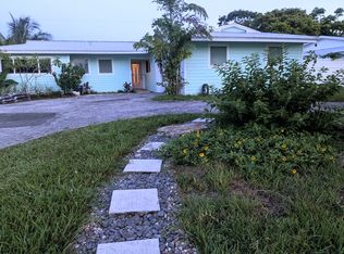 712 Magnolia Dr, Lake Park, FL 33403