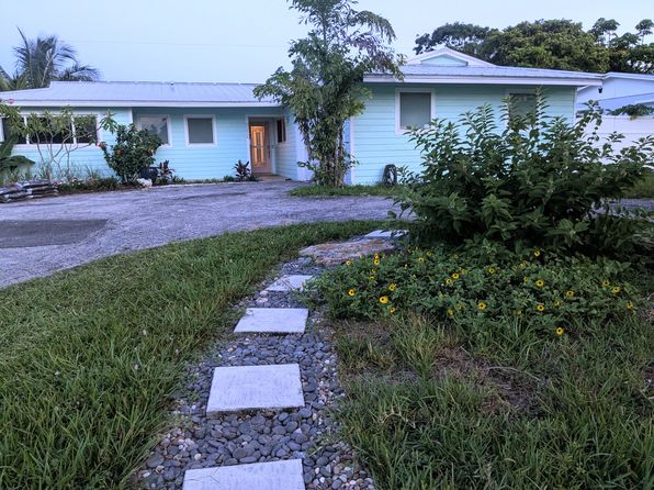 712 Magnolia Dr