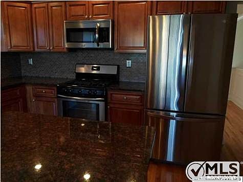 3rd image of 151 Port Royal Dr