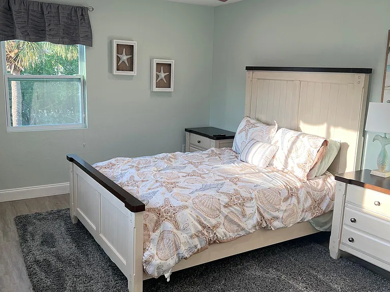 642 Companion Way — Photo 17