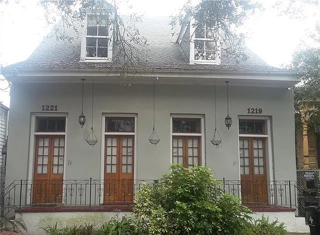 1 bed, 1.0 bath, 700 sqft, $1,200 — Photo 1