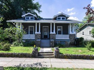 1011 Douglas St NE, Washington, DC 20018