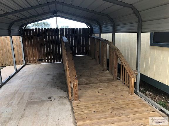 3rd image of 404 S Brazil St