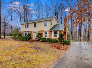 3708 Rhynewood Dr, Greensboro, NC 27410