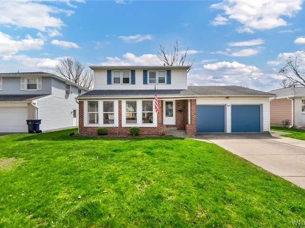 65 Ayrault Dr, Amherst, NY 14228