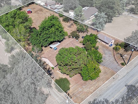 2nd image of 42092 S Fork Drive