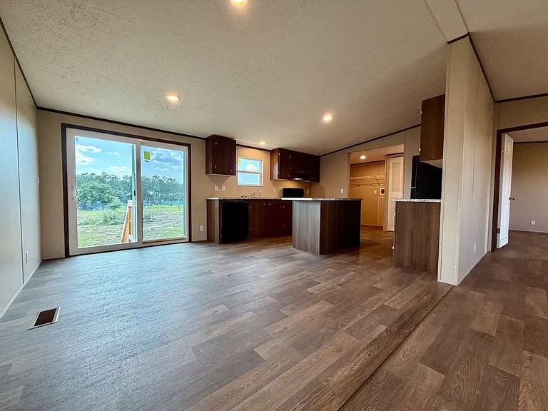 4507 Big Tank Rd — Photo 4