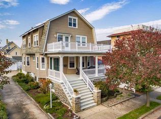 2 S Surrey Ave, Ventnor City, NJ 08406