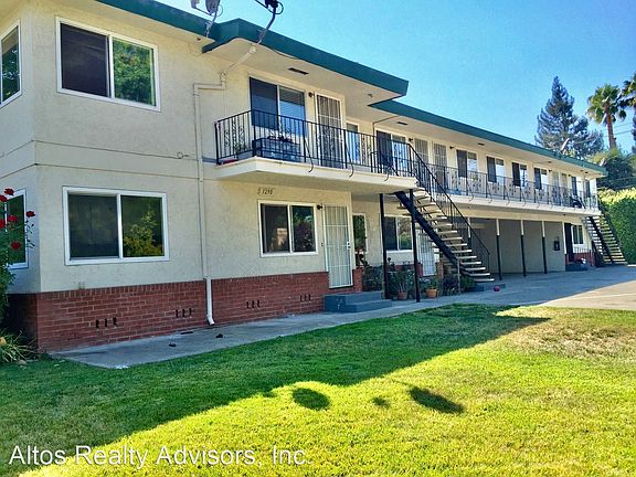 2nd image of 1290 Brookfield Ave #5
