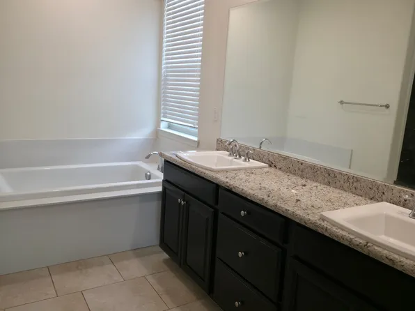 9350 Bear Grass Cir, Sacramento, CA 95829