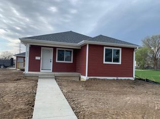 4926 37th Ave, Kenosha, WI 53144