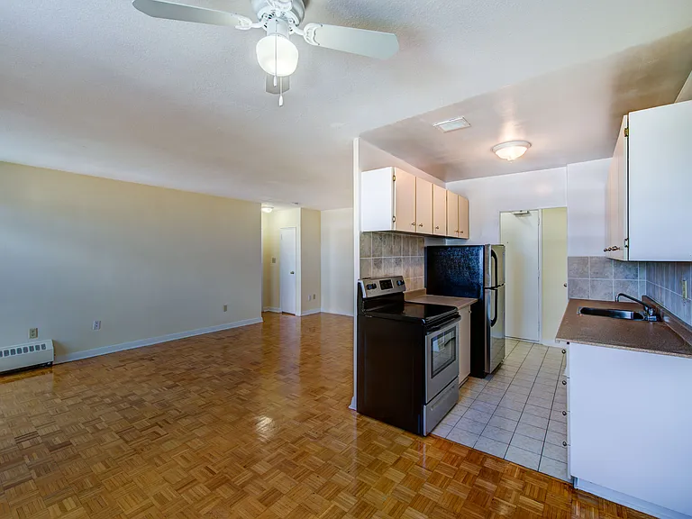 31 Park Blvd — Photo 17