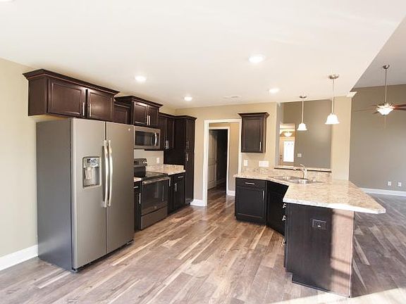 4th image of 48 Sycamore Hl Lot 48