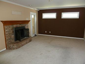 4th image of 4135 Hickory Trail Pl