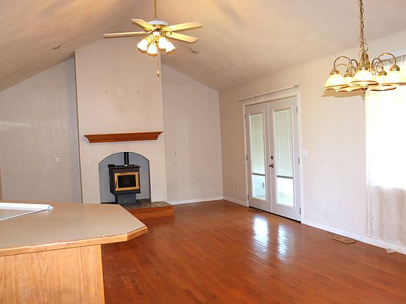 4th image of 124 Plainview Drive
