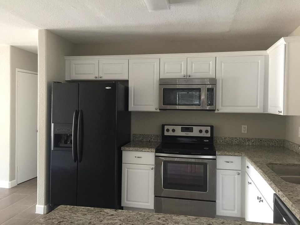 1st image of 2534 E Don Carlos Ave