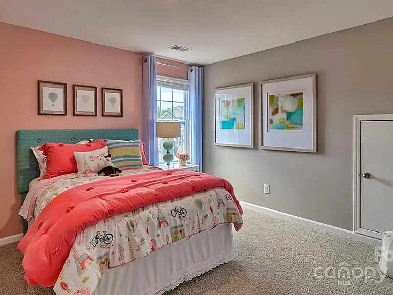 92 Ashelyn Park Dr — Photo 17