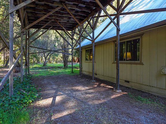 5th image of 151 Coffeeberry Dr