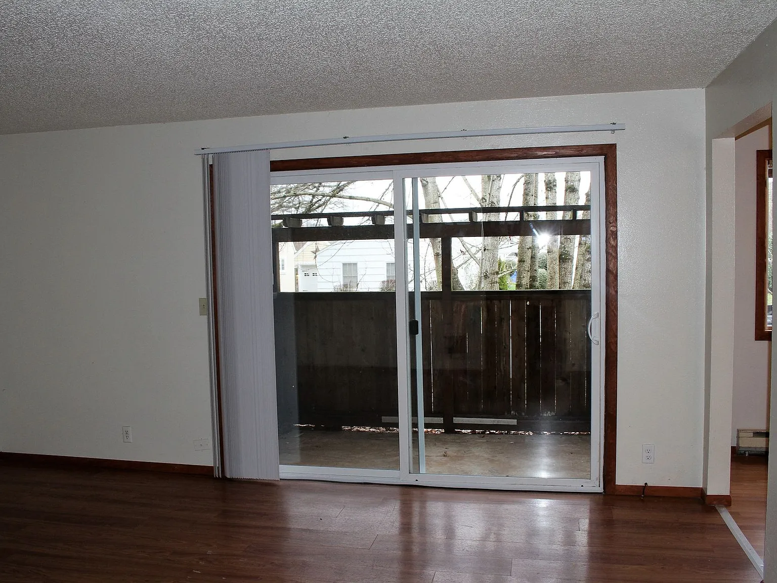 2bd/1ba Apartment - W/S/G & Landscaping Maintenance Included! — Photo 4