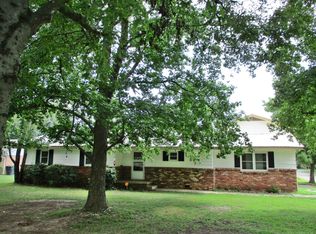 1020 N Cedar Ave, Tahlequah, OK 74464