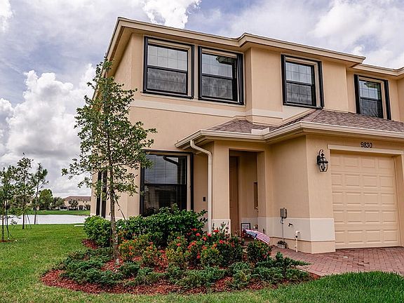 3rd image of 9830 E Villa Cir