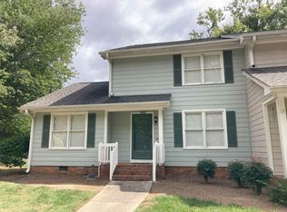 6438 Meadow View Dr, Raleigh, NC 27609