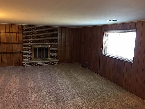 4th image of 15600 Orogrande St