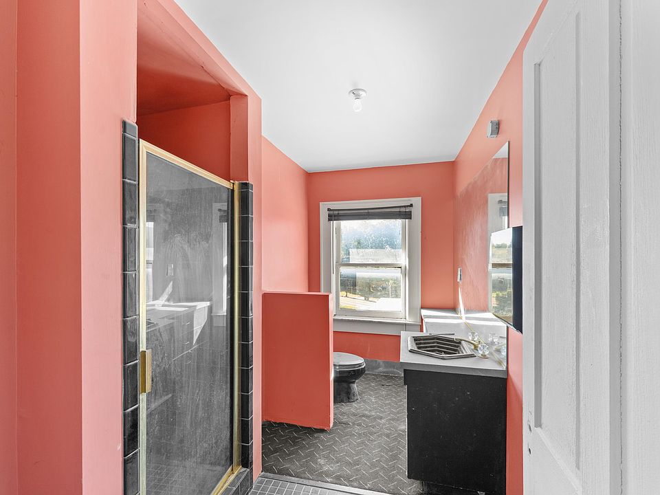 28th image of this home