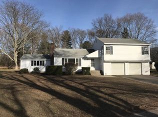 38 Glendale Rd, Attleboro, MA 02703