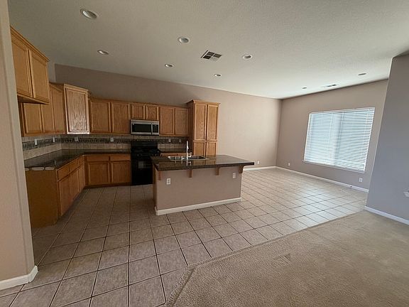 5th image of 620 Rodeo Grounds Way