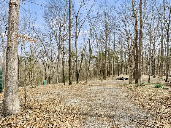 5th image of 4445 Blake Ln