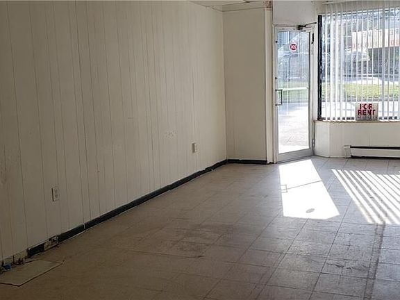 5th image of 208 Franklin St