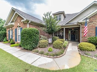 2811 Callodon Pl SE, Owens Cross Roads, AL 35763