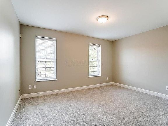 5th image of 40 Buttles Ave #40