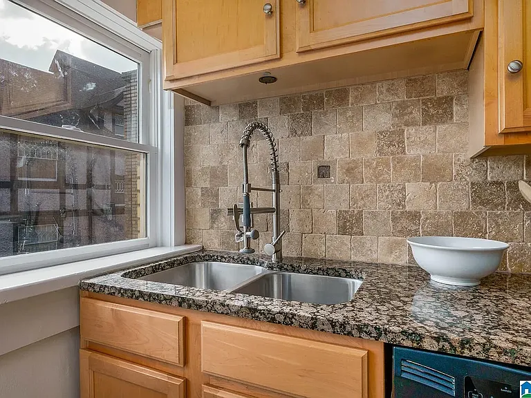 2242 Arlington Ave S #9 — Photo 26