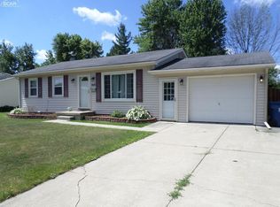 800 Hemlock Dr, Davison, MI 48423