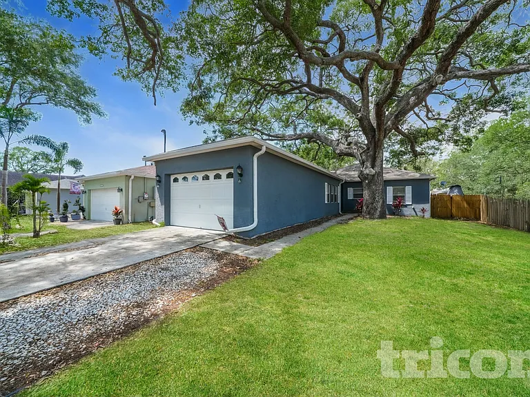 6205 S Main Ave — Photo 1
