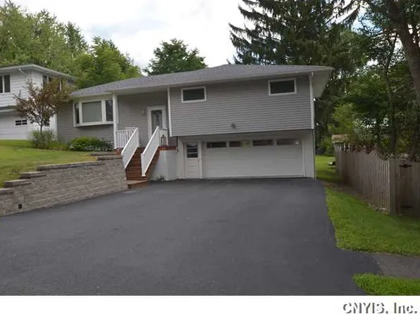 323 Albert Rd, Syracuse, NY 13214