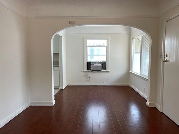 3rd image of 5637 Ash St