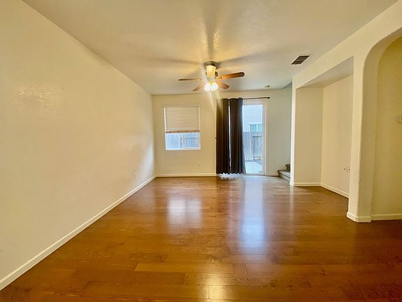 2nd image of 2848 Karitsa Ave