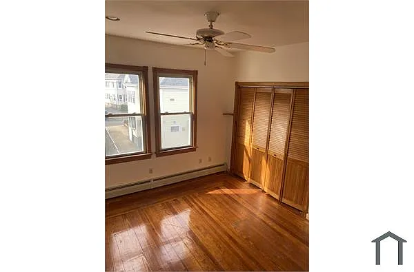 Building Photo - 601 Coggeshall St #3