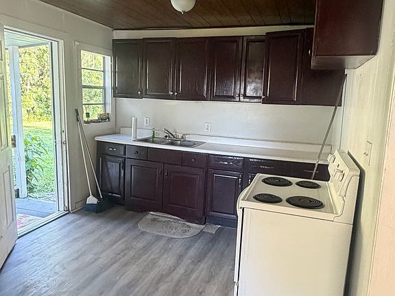 4th image of 38800 Merrell Ave