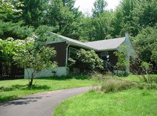 Owego Tpke, Hawley, PA 18428