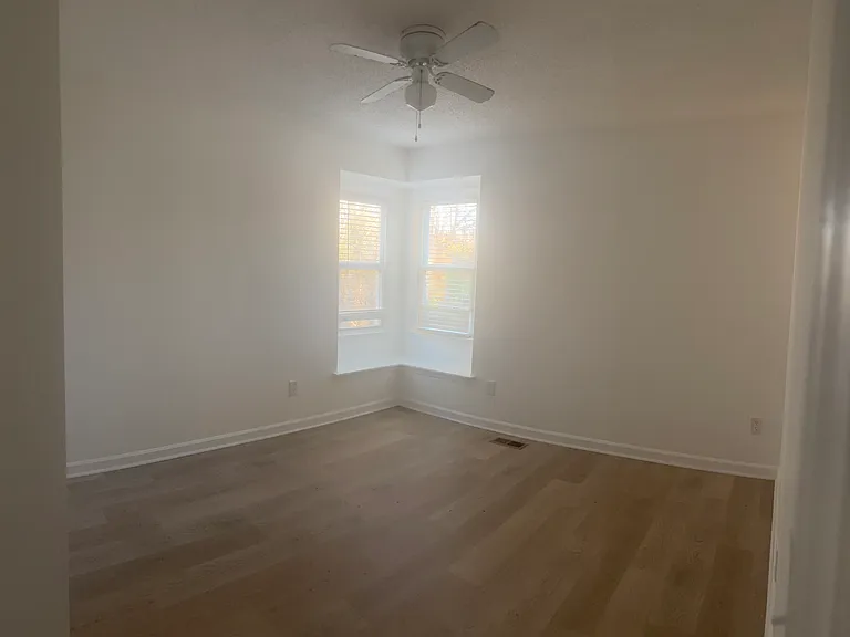 10 Kildare Woods Ct — Photo 23