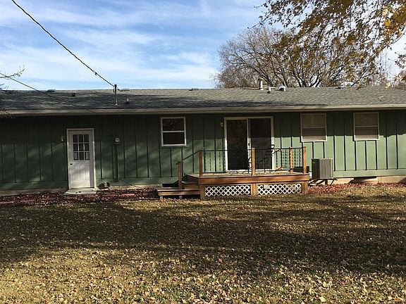 2nd image of 1017 Whittier St