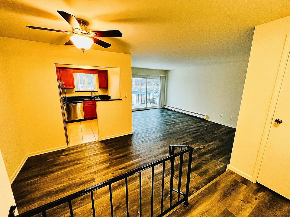 Court Apartment Rentals with Virtual tours La Grange, IL